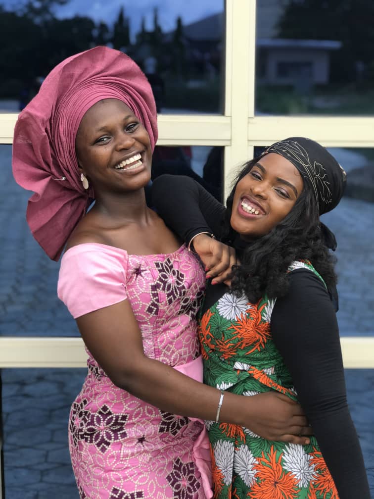 Hybeez_couture's tweet photo. Happy Sunday from my baby @theakinmolub and I.. Gown made by @Hybezz_Kouture.. Thanksgiving service @FSFOAU was lit💥💥💥
#lastsundayofthemonth
#lastsundayofthesemester
#PeopleOfLightLifeandLove
#FSFOAU https://t.co/KGyHChdvde
