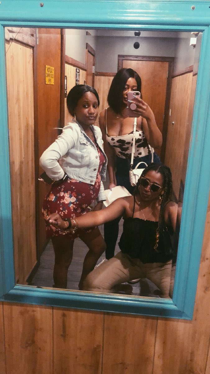 princesspatttt's tweet image. We graduated high school 10 years ago 💞 #minireunion