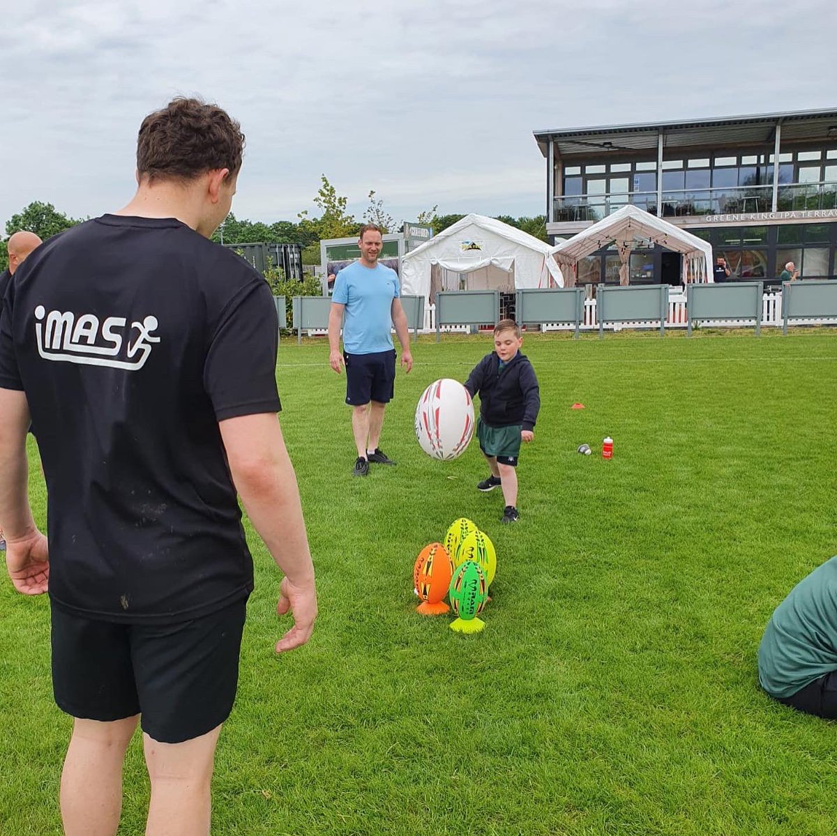 Yesterday, we were proud to deliver our first Mixed Ability training session along with IMAS and the RFU Family Fund. There were smiles all round as 15 players enjoyed the session with their families