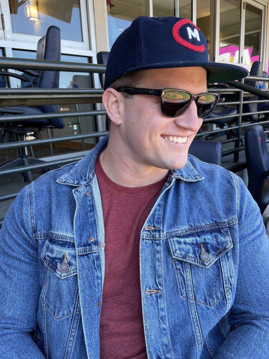 johnnystantoniv's tweet photo. Memorial Day + Big League Baseball = Winning Combination
.
Use the code “JStanton” to get 40-60% off glasses like this from @ivivision. #IVIVision #ivileague #envisionwithivivision
https://t.co/d3Y5I39qZ5 https://t.co/eBrZJXYj5b