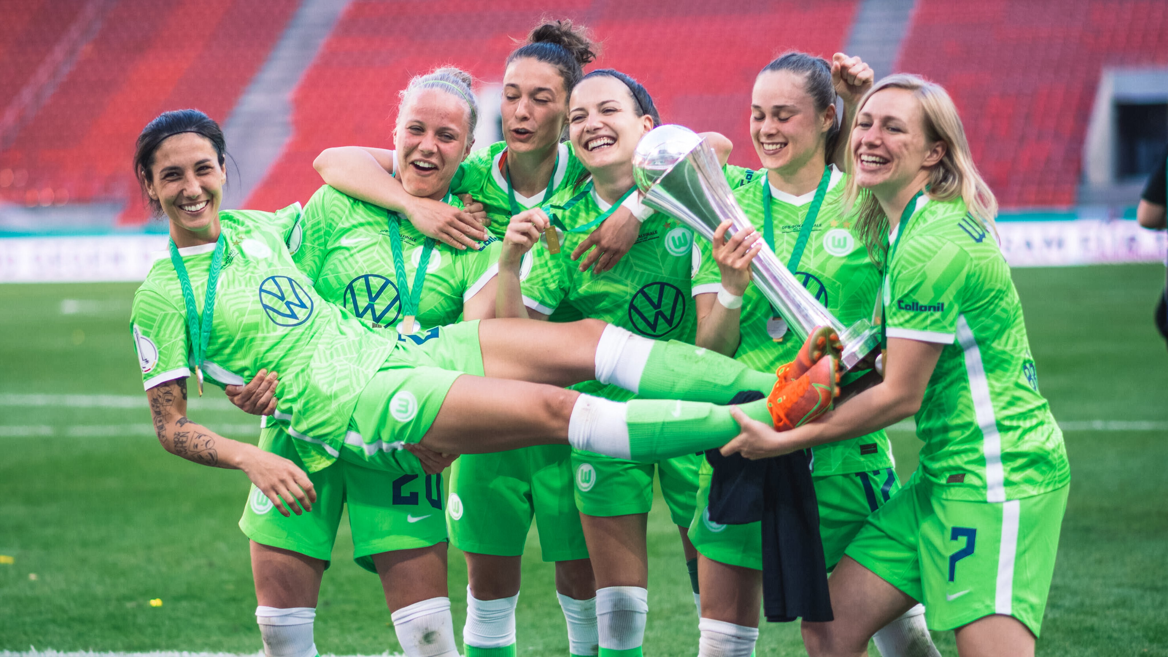 Vfl Wolfsburg En Us On Twitter Seventh Heaven Congrats To The She Wolves On Their 7th Straight Dfb Cup Title Today They Defeated Eintracht Frankfurt 1 0 In Extra Time