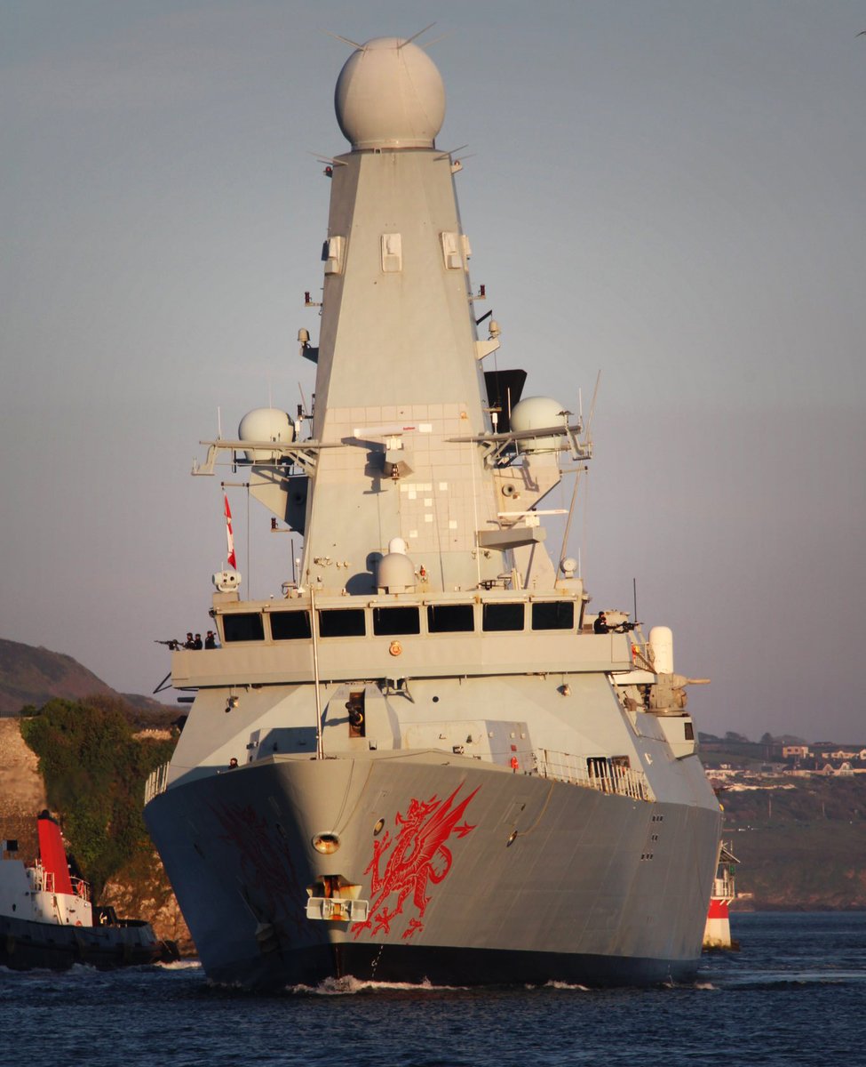 NavyLookout's tweet image. .@HMSDragon inbound to Devonport this evening on completion of at-sea demonstration #FormidableShield2021 

.@hmsprotector in Plymouth Sound beyond.

via @defenceimagesuk