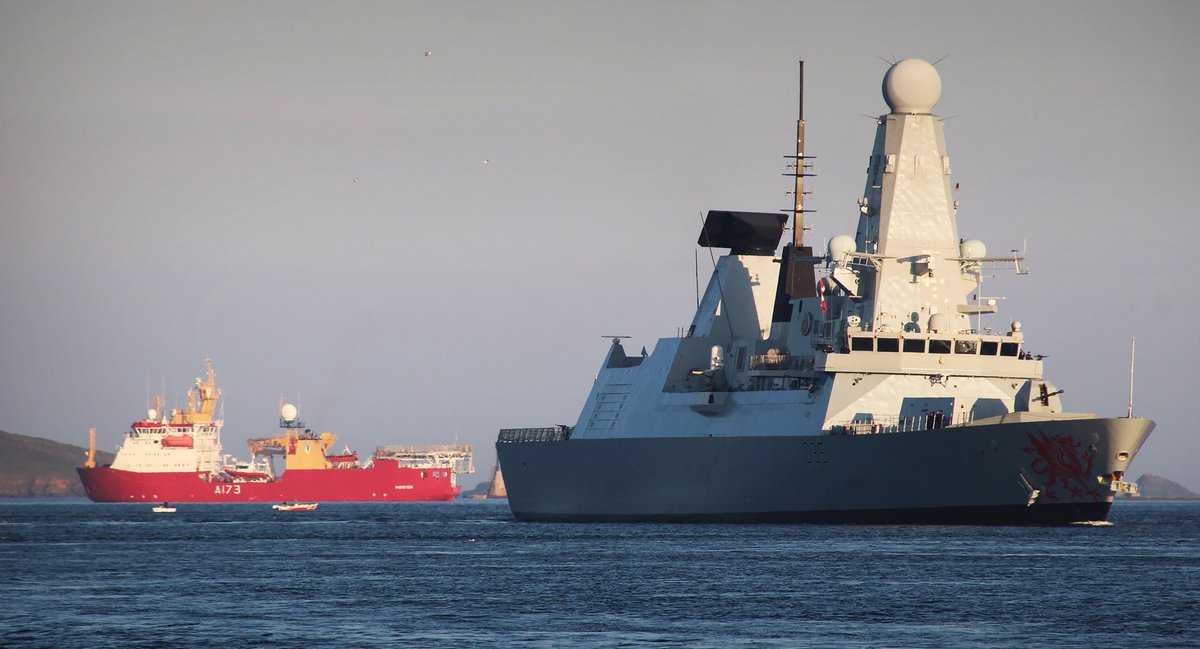 NavyLookout's tweet image. .@HMSDragon inbound to Devonport this evening on completion of at-sea demonstration #FormidableShield2021 

.@hmsprotector in Plymouth Sound beyond.

via @defenceimagesuk