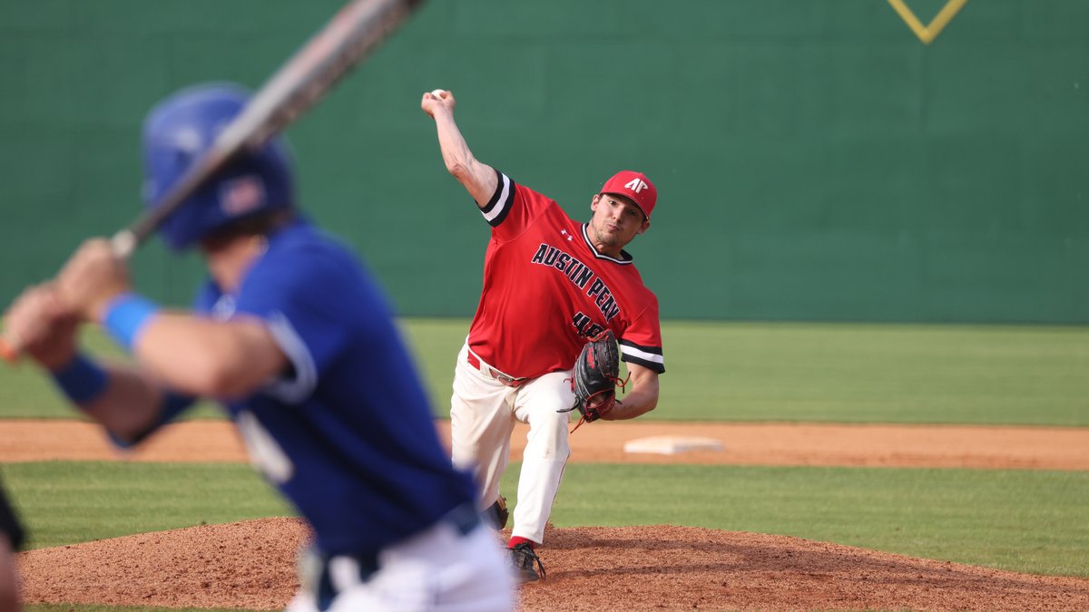 GovsBSB's tweet photo. Congratulations to the Govs @OVCSports All-Tournament Team selections! 

🏅 @gavros54 
🏅 @drew_mcillwain 

#LetsGoPeay https://t.co/VAiwVm40gh