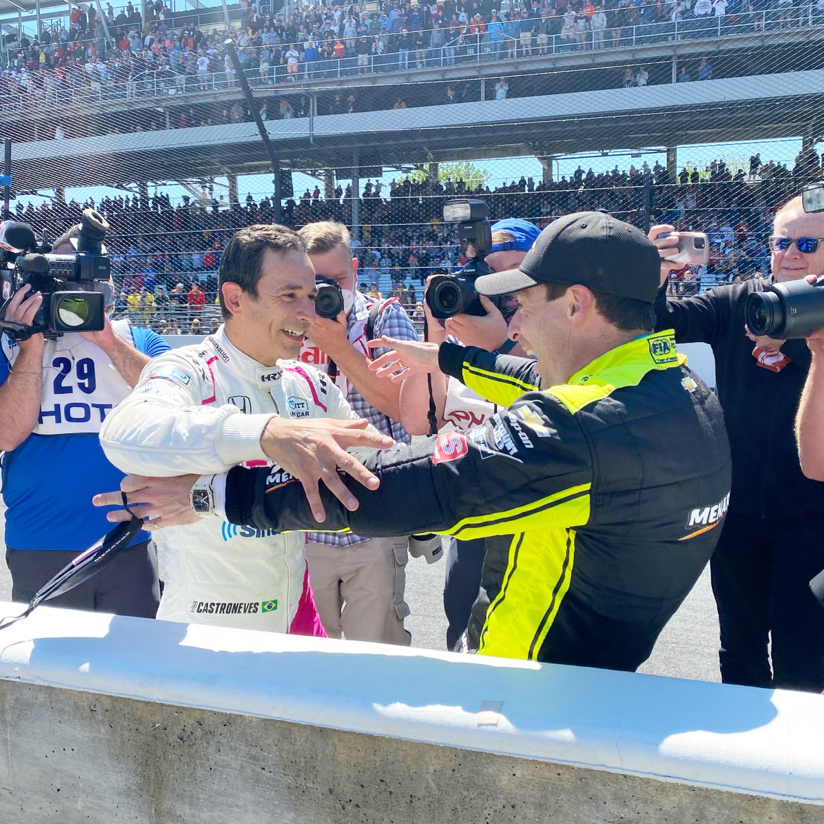 HELIO!!!! 

I was coming for you but if it couldn’t be me, I’m so happy for you!