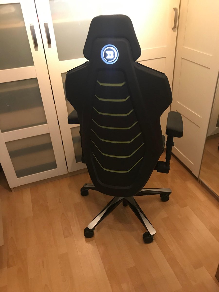 FranksTStudio's tweet image. Today i picked up my new chair in Germany. Thanx to the quick support from Tim Kock from Backforce 👍So now i can enjoy the awesome quality of this chair back in Holland !! Tim thank you ☺️ !! Next order for the Mrs. will be soon !! 😊
@Backforce_gg #backforce