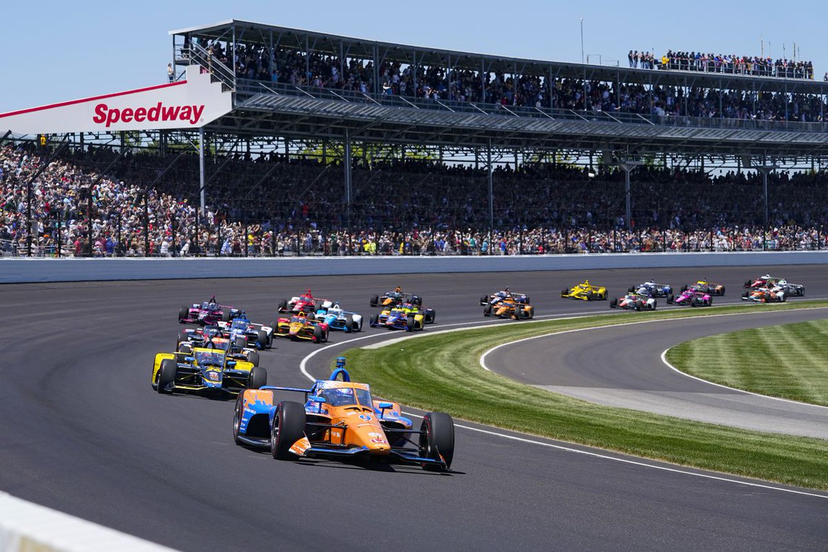 Helio Castroneves wins Indianapolis 500 for 4th time