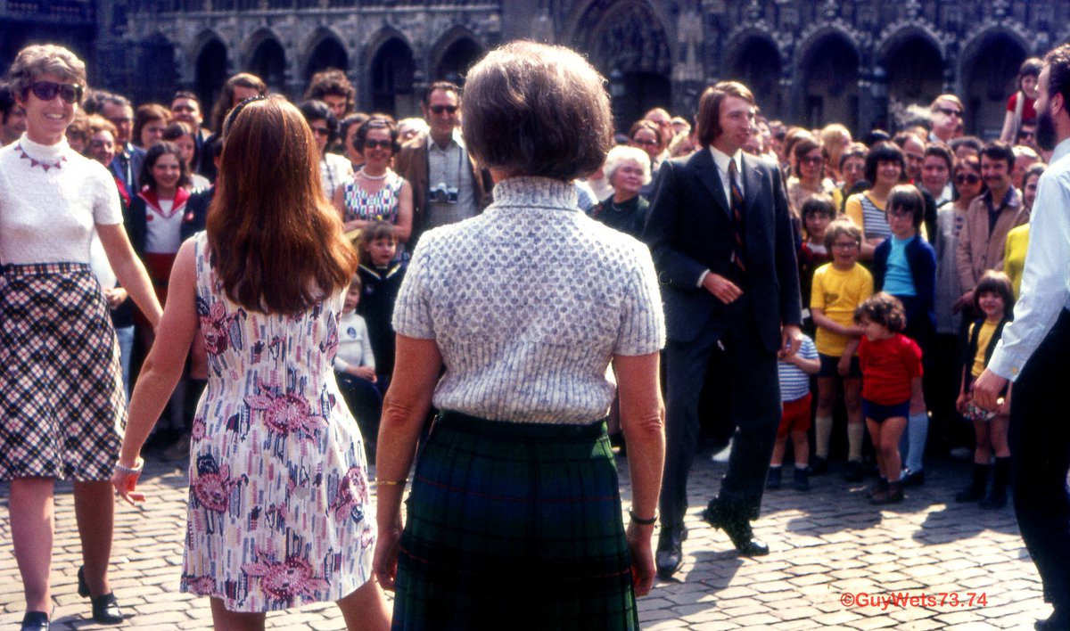 _TheBulletin's tweet photo. The picnic that changed Brussels: How a Bulletin campaign 50 years ago this month helped pedestrianise the Grand Place
https://t.co/NssDwU18r7 https://t.co/oXHpne46Gy