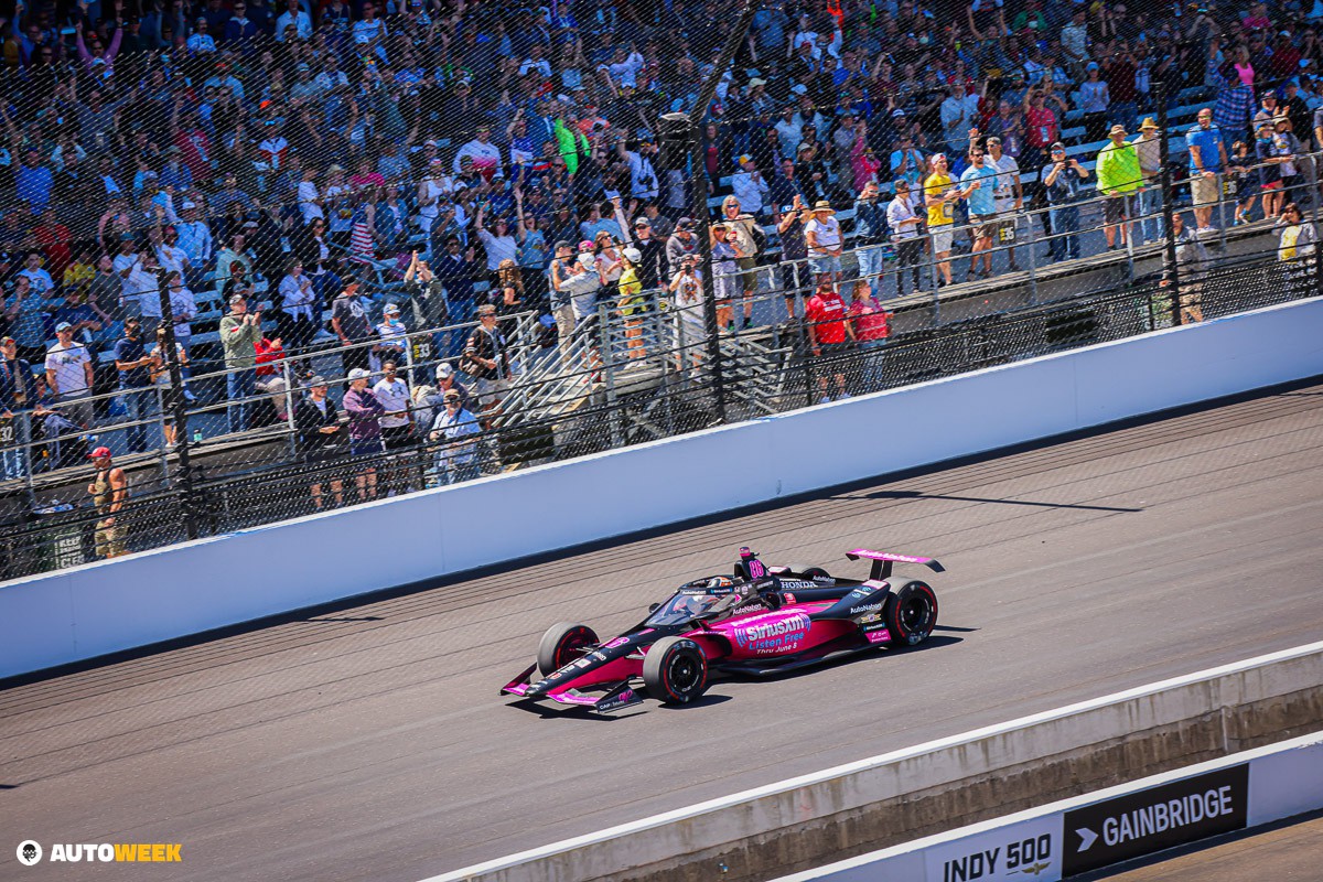 Autoweek_Racing's tweet image. HELIO CASTRONEVES IS A FOUR-TIME INDIANAPOLIS 500 WINNER!

 #Autoweek | #Indy500 | #ThisIsMay  

📸: @DB3Inc