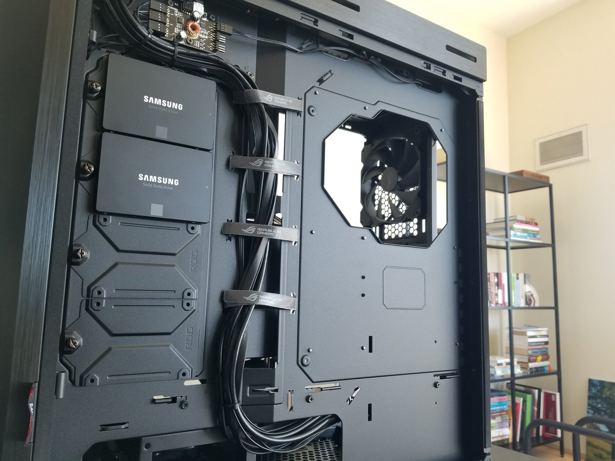 It's cool <a href="/ASUS/">ASUS</a>, not like the ROG Helios is a $290 case or anything. How much did you save by not including riser cables? Why is the default GPU orientation vertical, when no cables are included? Srsly <a href="/ASUSUSA/">ASUS North America</a> <a href="/ASUS_ROG/">ROG Global</a>