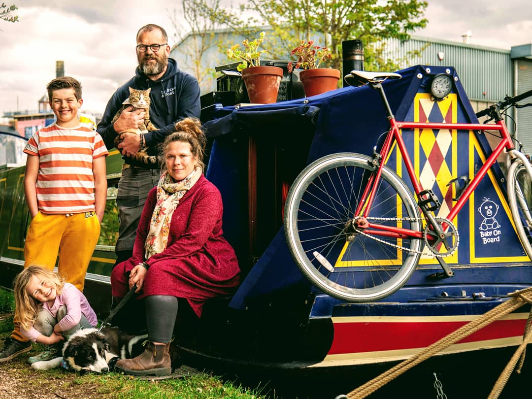 BikeAndBoatUK's tweet image. We're moored in Beautiful Nantwich this coming week on the canal between the aquaduct over Chester Road and Marsh Lane bridge. 

Workshop open from 10am Tuesday, Thursday and Friday. Come watch an old piece of pipe turned into a beautiful piece of handmade copper jewellery ♻️