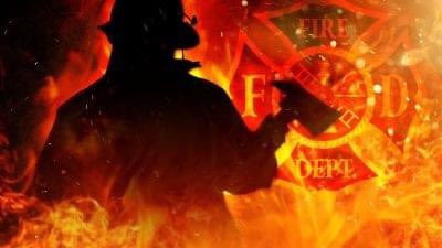NoticiasKarla's tweet image. #ÚLTIMAHORA 🚨 

Elementos de #EPFD combaten un incendio en la cuadra 5700 de Elkton Way, en el Noreste de El Paso.

Más detalles por Noticias 26 Univision Fin De Semana a las 4pm