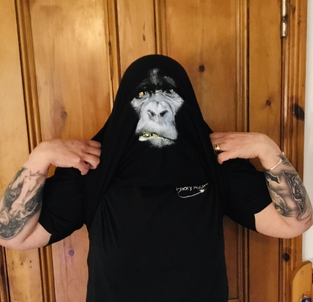 66sak1's tweet photo. Ok I know I’m kind of special 🙈
#Gorilla #BankHolidayWeekend #worldwide #AmazingArchie #PropionicAciduria #Twitter #Google https://t.co/QUusQSJ7h6