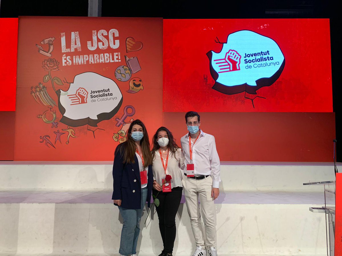 Anna_Rg3's tweet photo. Acaba el #17èCongrésJSC on tanco una etapa de sis anys meravellosos i enceto una nova amb un gran repte! Felicidades @otgarciaruiz y gracias por la confianza✊🏼🌹

Molts encerts a la nova CEN, en especial a @miriaaaam_vr, la @jscebre té una gran representant #LaJSCésIMPARABLE https://t.co/Gqeq11EMdq
