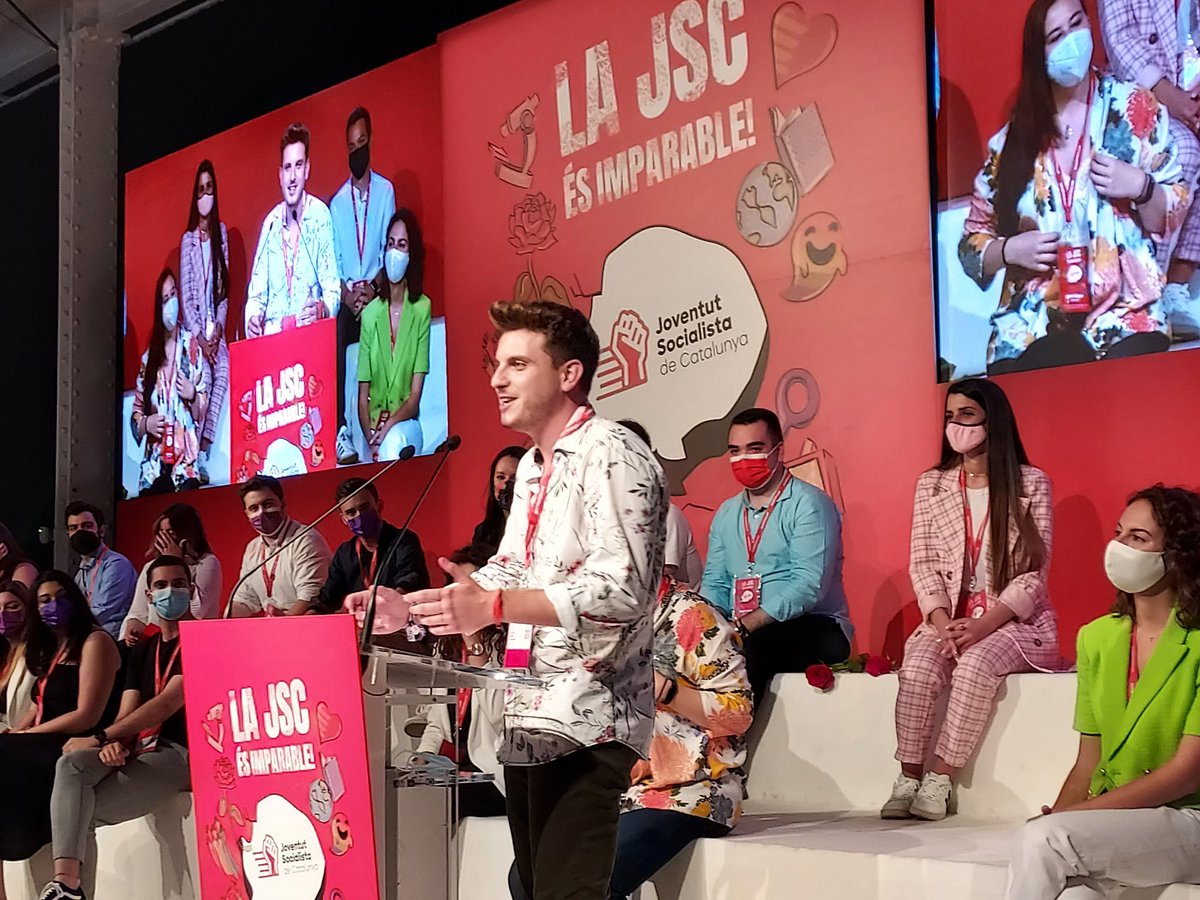 Anna_Rg3's tweet photo. Acaba el #17èCongrésJSC on tanco una etapa de sis anys meravellosos i enceto una nova amb un gran repte! Felicidades @otgarciaruiz y gracias por la confianza✊🏼🌹

Molts encerts a la nova CEN, en especial a @miriaaaam_vr, la @jscebre té una gran representant #LaJSCésIMPARABLE https://t.co/Gqeq11EMdq