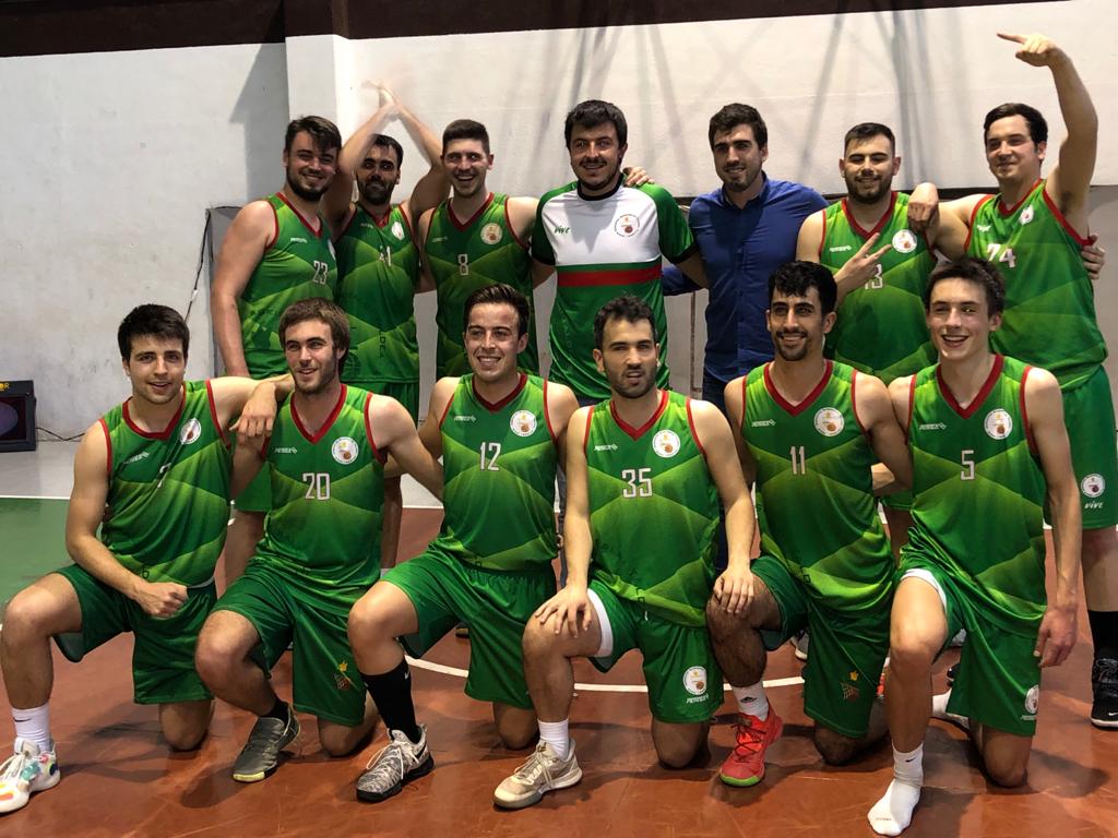 zornotzast's tweet image. El senior especial masculino, vence al @GetxoSaski 75-60 en la final y logran el ascenso.

💚 ZORIONAK MUTILAK! 💚