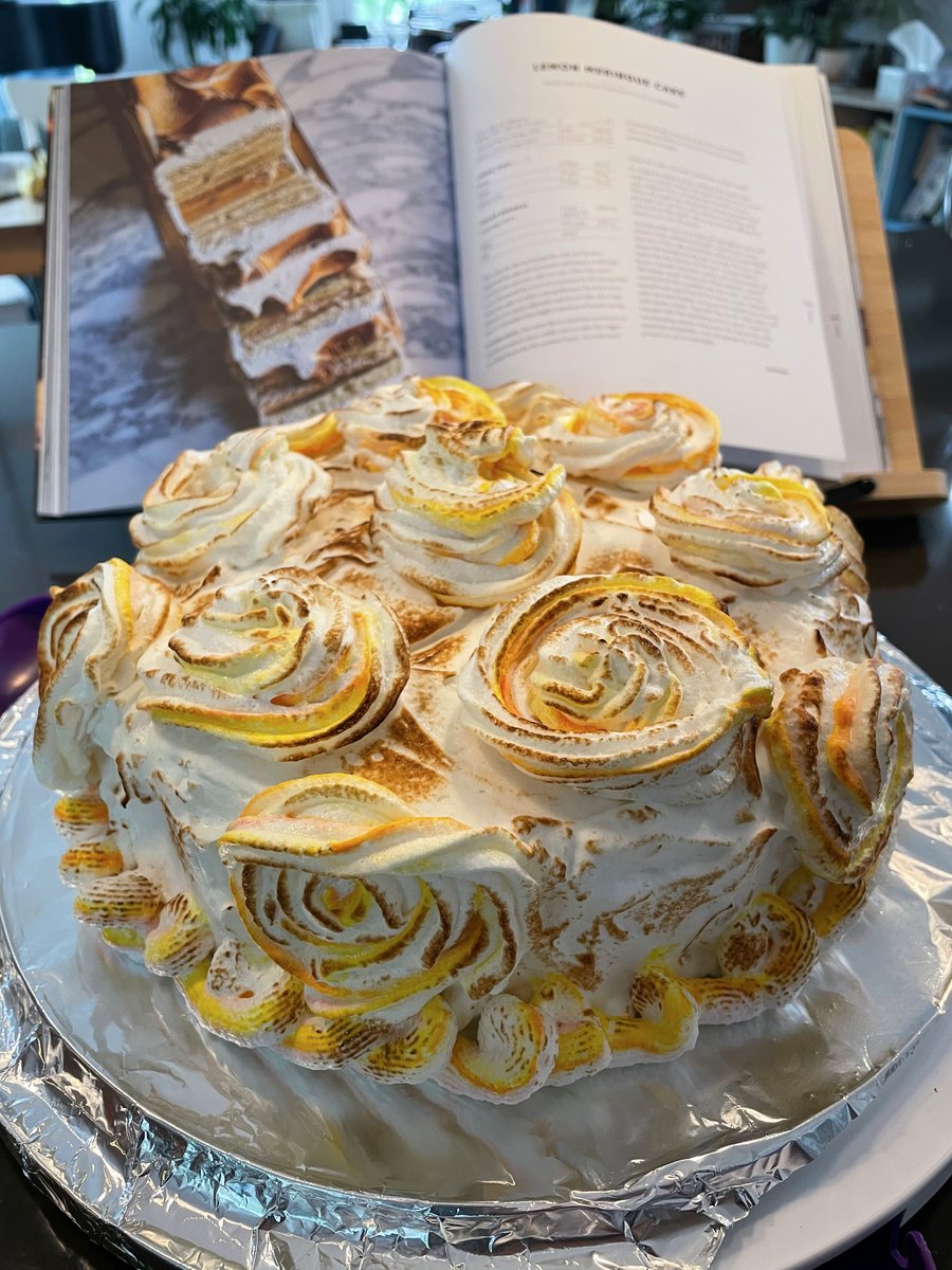 applied #GBBO skills! lemon meringue cake, from the <a href="/tartinebakery/">Tartine</a> cookbook 🍰