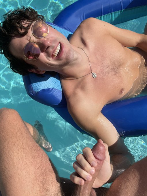 Just grabbing a poolside treat with @sdexhibitionist https://t.co/ZhQSjY9H8m<a class="tags" target="_blank" title="On Twitter" href="/?out=eyJ0eXAiOiJKV1QiLCJhbGciOiJIUzUxMiJ9.eyJpYXQiOjE3MjA3NDMwNzcsImlzcyI6InR3cG9ybnN0YXJzLmNvbSIsIm5iZiI6MTcyMDc0MzA3NywiZXhwIjoxNzUyMjc5MDc3LCJyZWRpcmVjdF91cmwiOiJodHRwczovL3R3aXR0ZXIuY29tL3NkZXhoaWJpdGlvbmlzdCJ9.ejH7zw1g6jCDwdxYhDtdR56WIv7sUrksC7oEc1HTiDNTlDWQUH1iSq6V5gocP0il62DhsbP2qHN475YAxmlMnA">@sdexhibitionist</a>