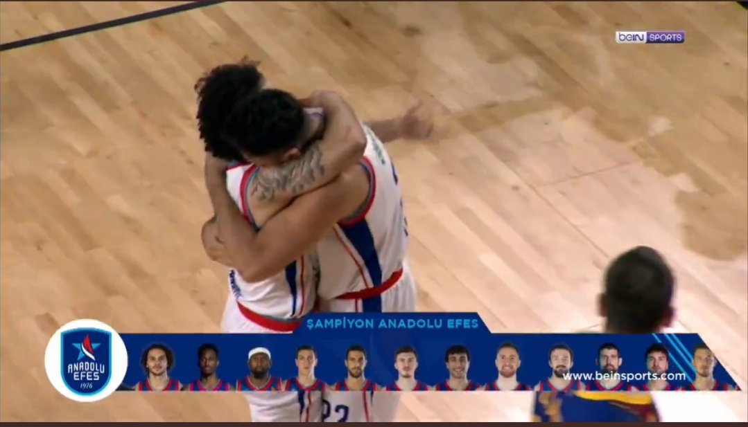 Bu kare, bu an hiç unutulmayacak.
EuroLeague'in en iyi ikilisi!