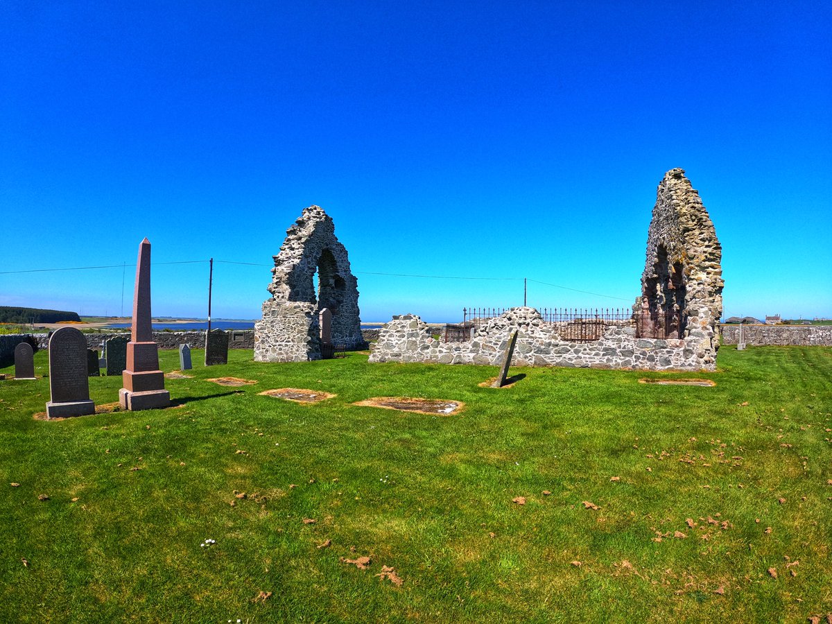 watterloony's tweet photo. St Mary’s Chapel, Coastguard houses, Lookout, Pillbox, Seatown ruins, Rattray Head Lighthouse 
@VisitScotland #visitscotland @visitabdn #visitabdn #rediscoverabdn #beautifulabdn #Aberdeenshire #Scotland @originalfm @northsound1 @BBCNorthEast https://t.co/Q4hDz1U2Jg