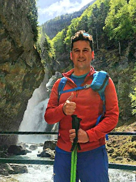 r_bolea's tweet photo. Viniste a ser feliz, no te distraigas 😃⛰️💚 https://t.co/IN4qY84cUF