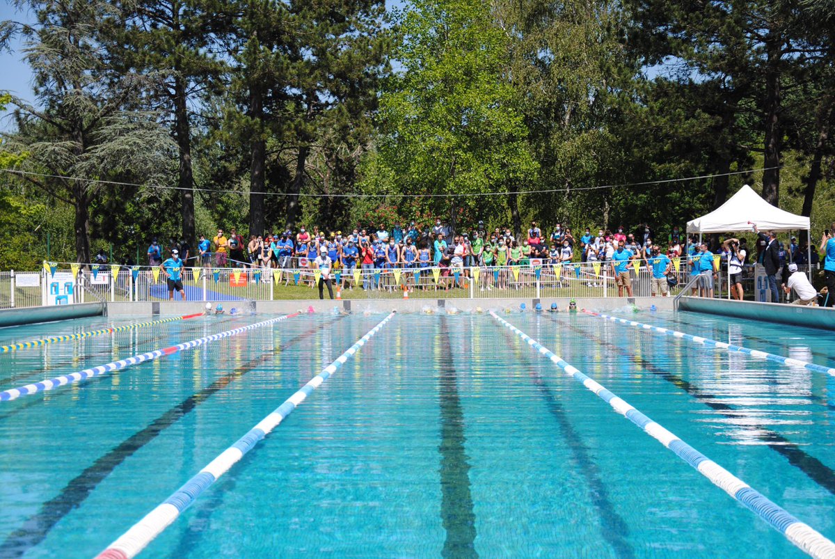 poissytri's tweet photo. Magnifique journée pour le club et son aquathlon support du cht départemental. Au cœur de l’île de Migneaux 250 jeunes ont pris part à cette épreuve synonyme de reprise compétitive. Bravo aux bénévoles et aux jeunes pour leur participation dans des conditions restrictives. https://t.co/FMJ9eSwBAX