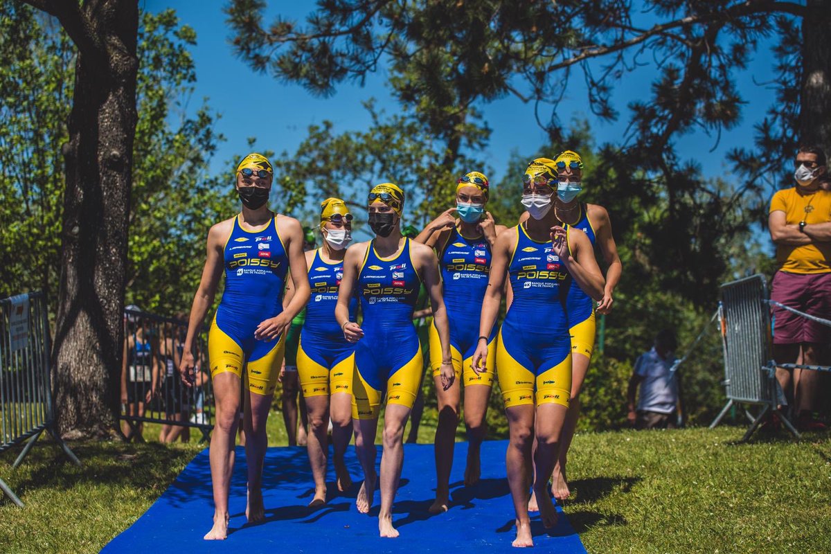 poissytri's tweet photo. Magnifique journée pour le club et son aquathlon support du cht départemental. Au cœur de l’île de Migneaux 250 jeunes ont pris part à cette épreuve synonyme de reprise compétitive. Bravo aux bénévoles et aux jeunes pour leur participation dans des conditions restrictives. https://t.co/FMJ9eSwBAX