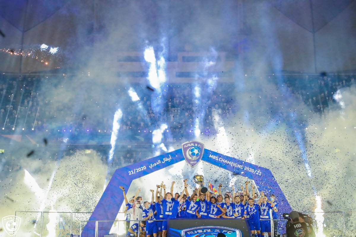 Ahmed_blharith's tweet photo. #الهلال_بطل_الدوري_2021 

اللغة الاصعب لغة المنصصات والبطططولات، الف مليون مببروك بطولة الدوري 🤩🥇🏆💙💙 https://t.co/tOC5kA03OW