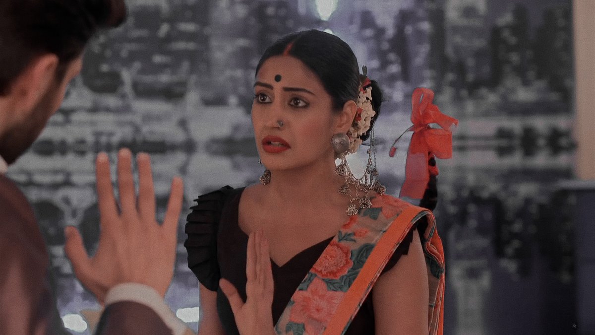 IsmahaneBougue3's tweet photo. @iconic_awards I Vote For #Surbhichandna as 
INTERNATIONAL ICONIC VERSATILE ACTOR OF INDIAN TELEVISION 2021 FEMALE
#IIA7SURBHICHANDNA
#InternationalIconicAwards2021 https://t.co/RxC7ctURWA