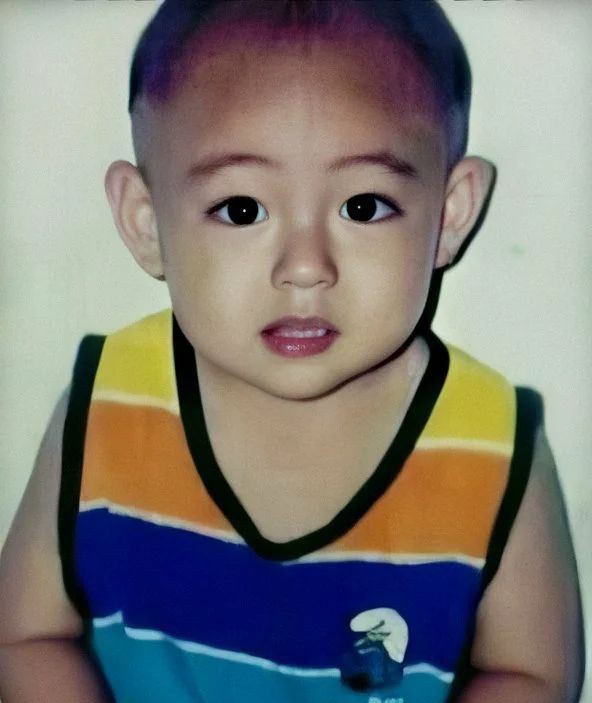 VLIXBLOG's tweet image. SO CUTIE ^_^  #뷔 #필릭스