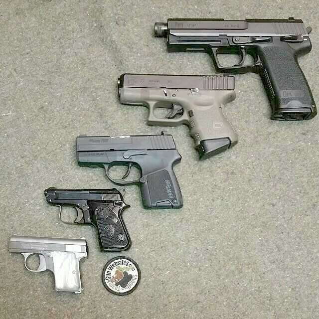 GunWebsites's tweet photo. Pick a Pistol
・・・
Size matters
Grab one
Gift one
3 get Sold
What do you do?
#Pistols
#SemiAuto
#GunPic #PocketGuns
#GunOfTheDay
#DailyGunShow
@GunWebsites
#GunWebsites https://t.co/UJ0Rr7oDfK https://t.co/pFa9rMUwZ1