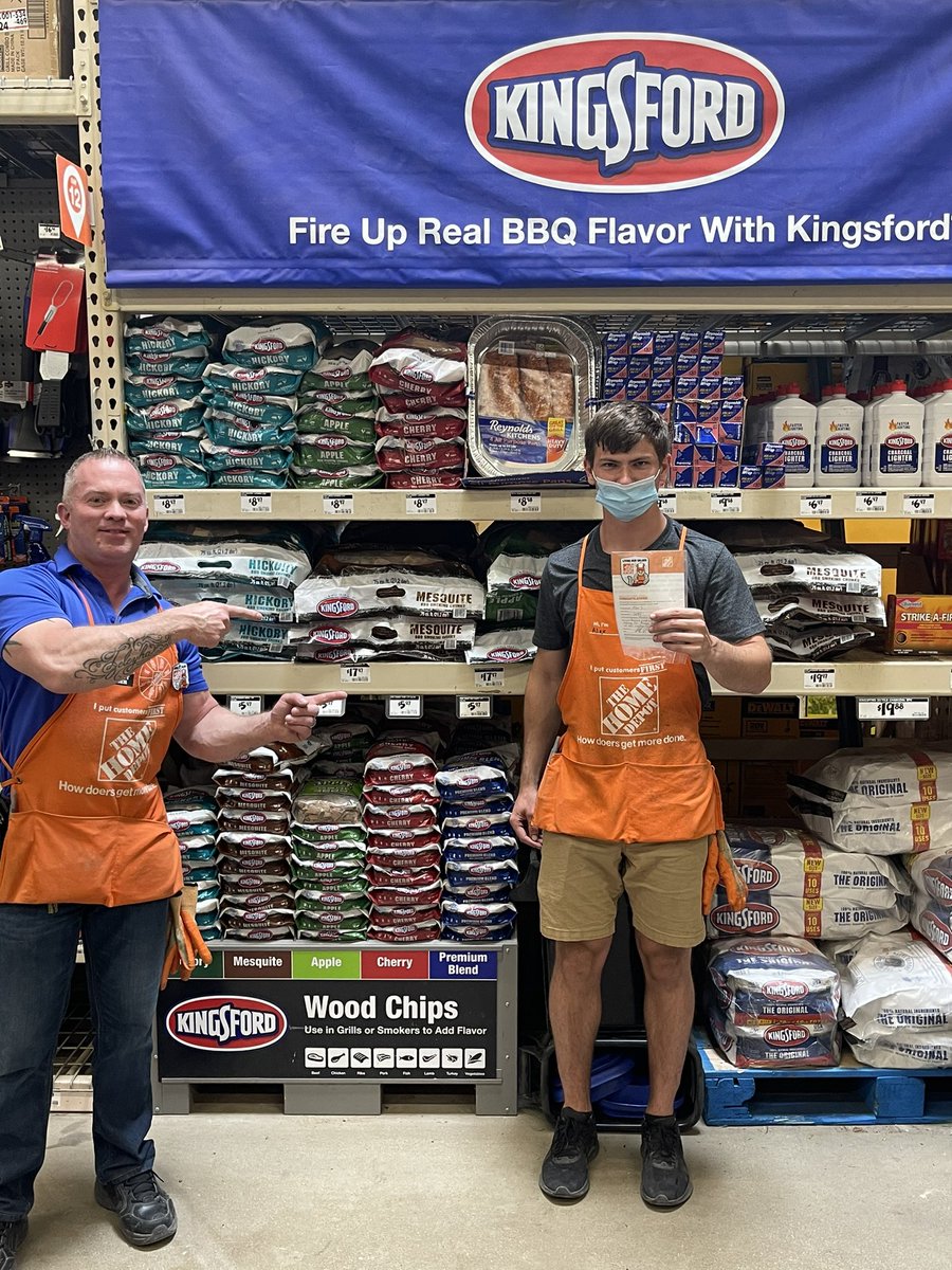 jeff17539526's tweet photo. Time for a well deserve Homer award to Alex for having an outstanding work ethic and role modeling G.E.T.  Thank you for all your hard work! https://t.co/OIelShtF3H