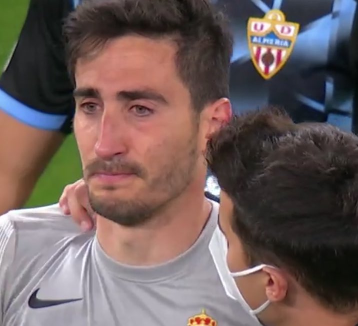 “Te animaré cuando menos lo merezcas, porque será cuando más lo necesites” 

Siempre en mi equipo, Diego Mariño ❤️🤍