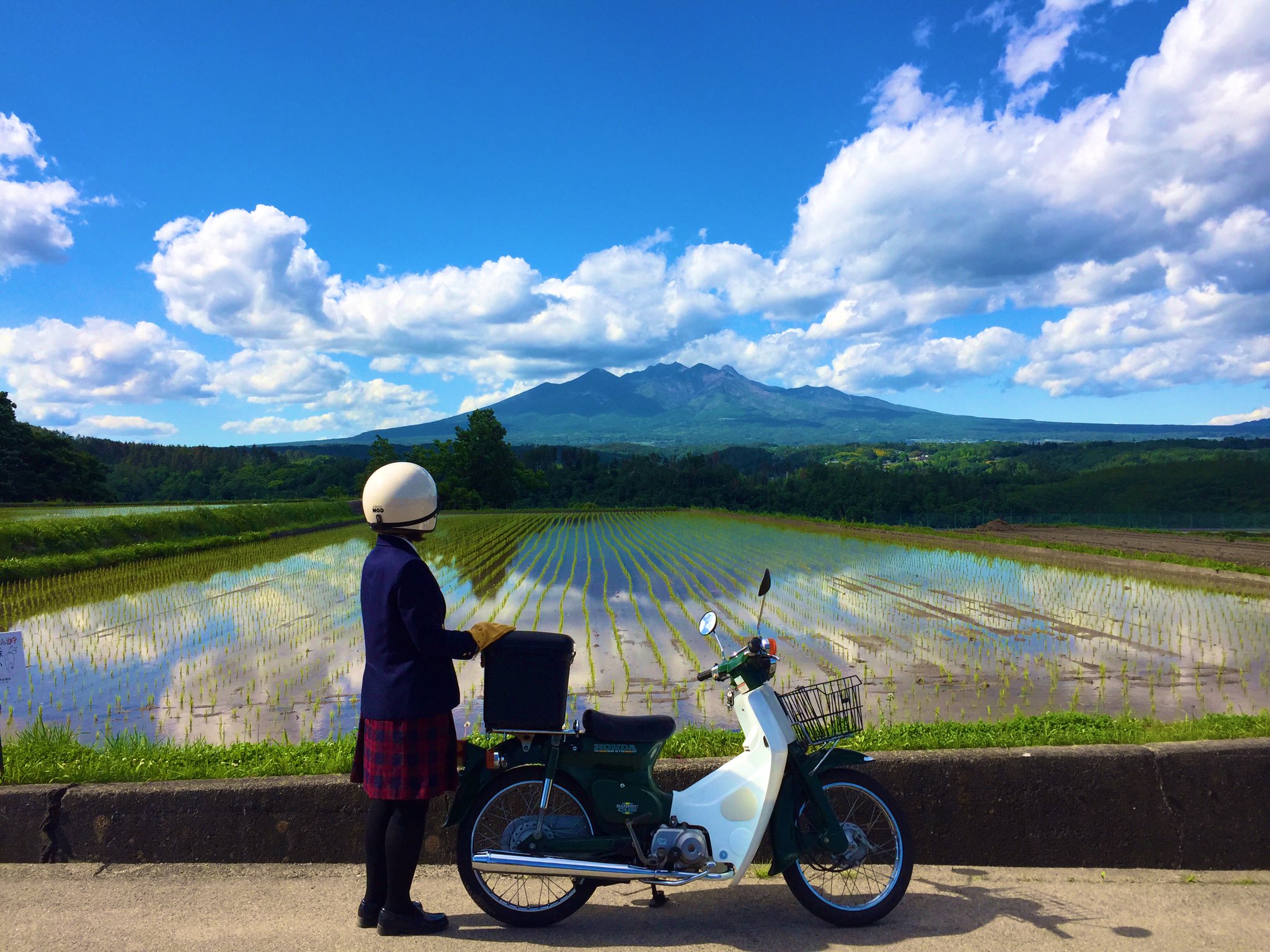 山梨県北杜市 スーパーカブ Tvアニメ スーパーカブ の舞台 山梨県北杜市の景色をお届けします 武川から眺める八ヶ岳 希少で幻の米とも言われる農林48号 通称ヨンパチ は 炊きたてはもちろん冷めても美味しいお米です スーパーカブで北杜の