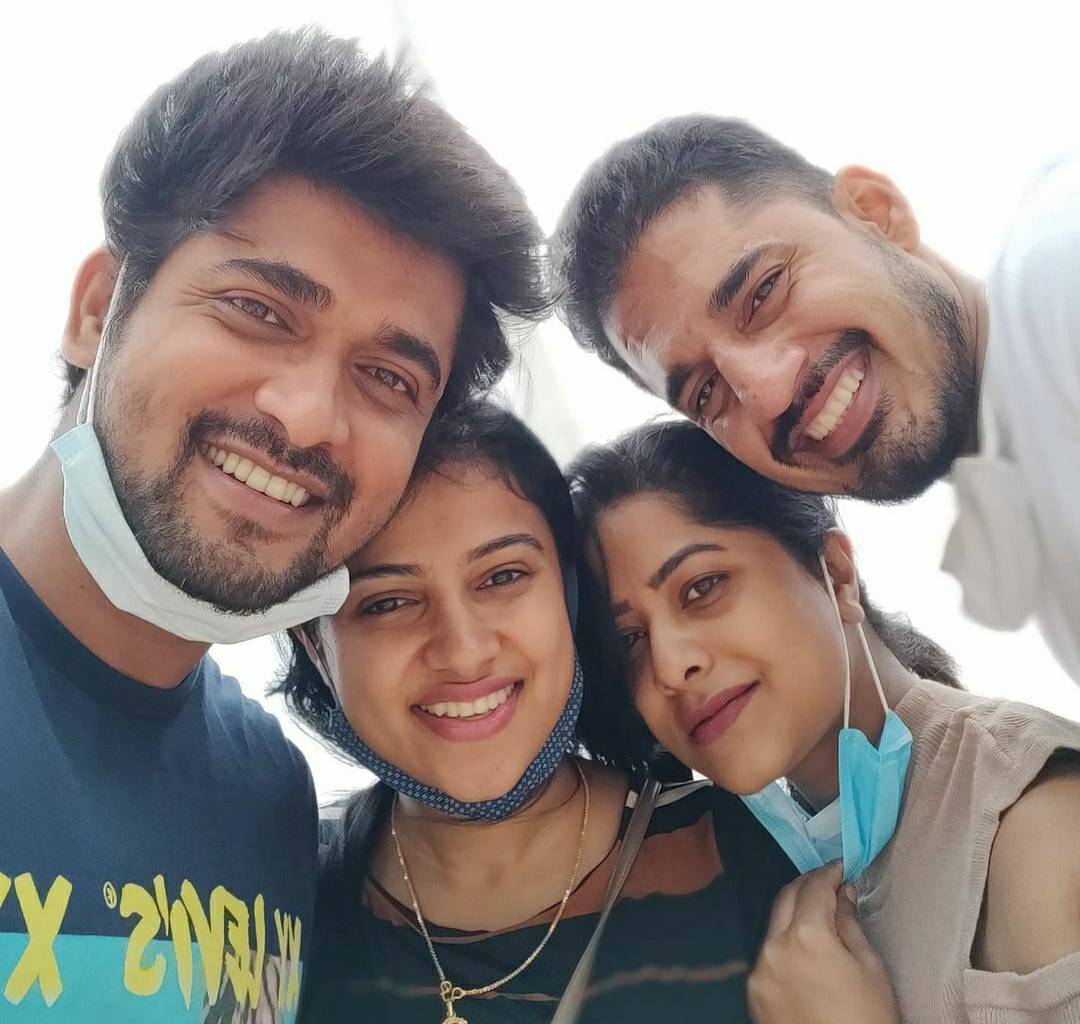 Cinimall's tweet image. #Friends #Zone #Fablous #Photo ❤👌🔥

#Cinimall #Kannada #Kannadaindustry