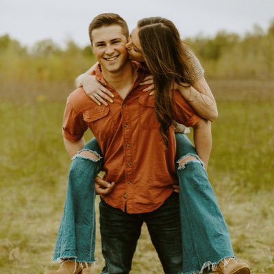 lyndseylea's tweet photo. #NewProfilePic https://t.co/Ll1eOnyKHE