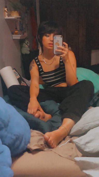 Watch Shea Briar's leaked NSFW photo on TwXstars