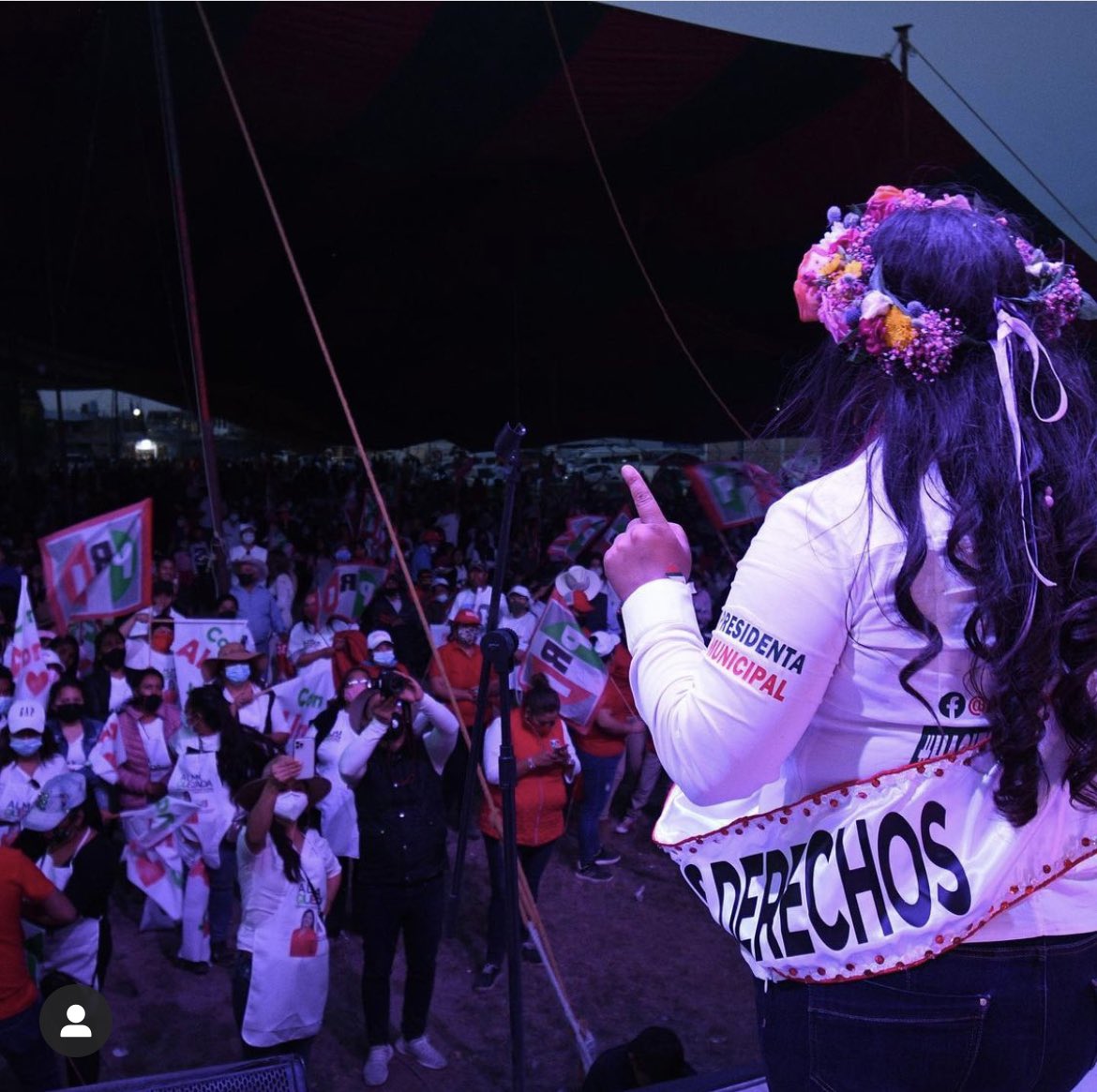 AlmaDelfinaQ's tweet photo. Un cierre de campaña y el inicio de la unidad priísta de la mano de @CristinaSchzCol y @alexfedezcam ganaremos 3 de 3 #VotaPRI este #6DeJunio en #Temascalapa ya ganamos https://t.co/910jP9rXub