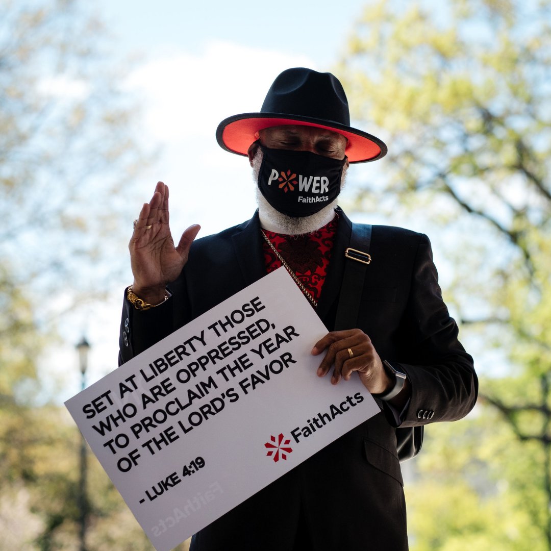 "Set at liberty those who are oppressed, to proclaim the year of the Lord's favor" Luke 4:19

State leaders, do as our Lord commands and use your power righteously. $10 million more for education and antiracist legislation #EducationJusticeNow 

faithacts.org/education-just…