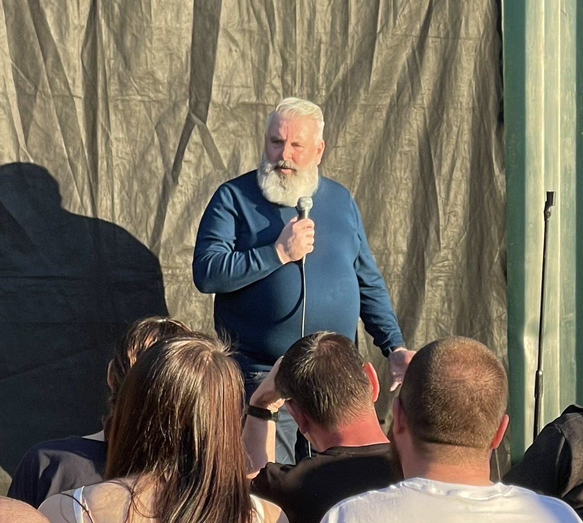 Jooberloober's tweet photo. Had a fab night out with pals at the comedy club. It were cracking! #OffTheRailsComedyClub #MickFerry #CarlHutchinson #AliWoods #LeoKearse https://t.co/2iQYSknLJu