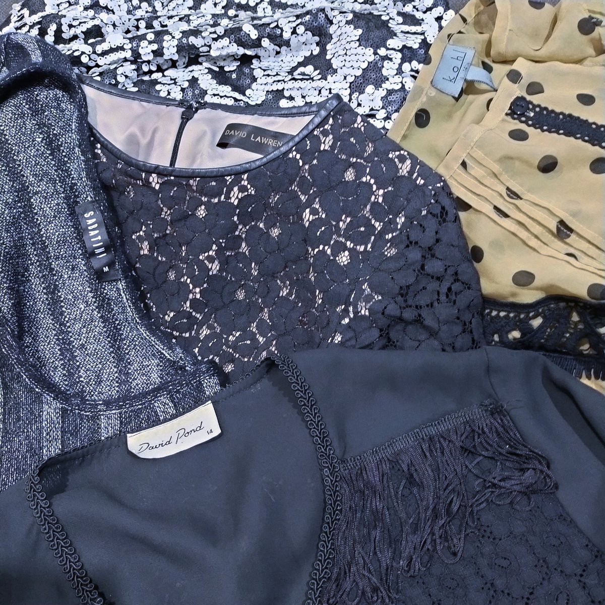 SheshestyledNZ's tweet photo. Sabitini jersey dress fits 8-10 $30
Vintage David pond cropped blouse fits modern 10 $25
Kohl spotted blouse size 14 $20
Matix sequined tank dress fits 10 $20
David Lawrence lace shift dress size 12 $25
#fundraisingsale #nzvintage #prelovedclothing #secondhandnz #workdress https://t.co/ZenxtPMrF6