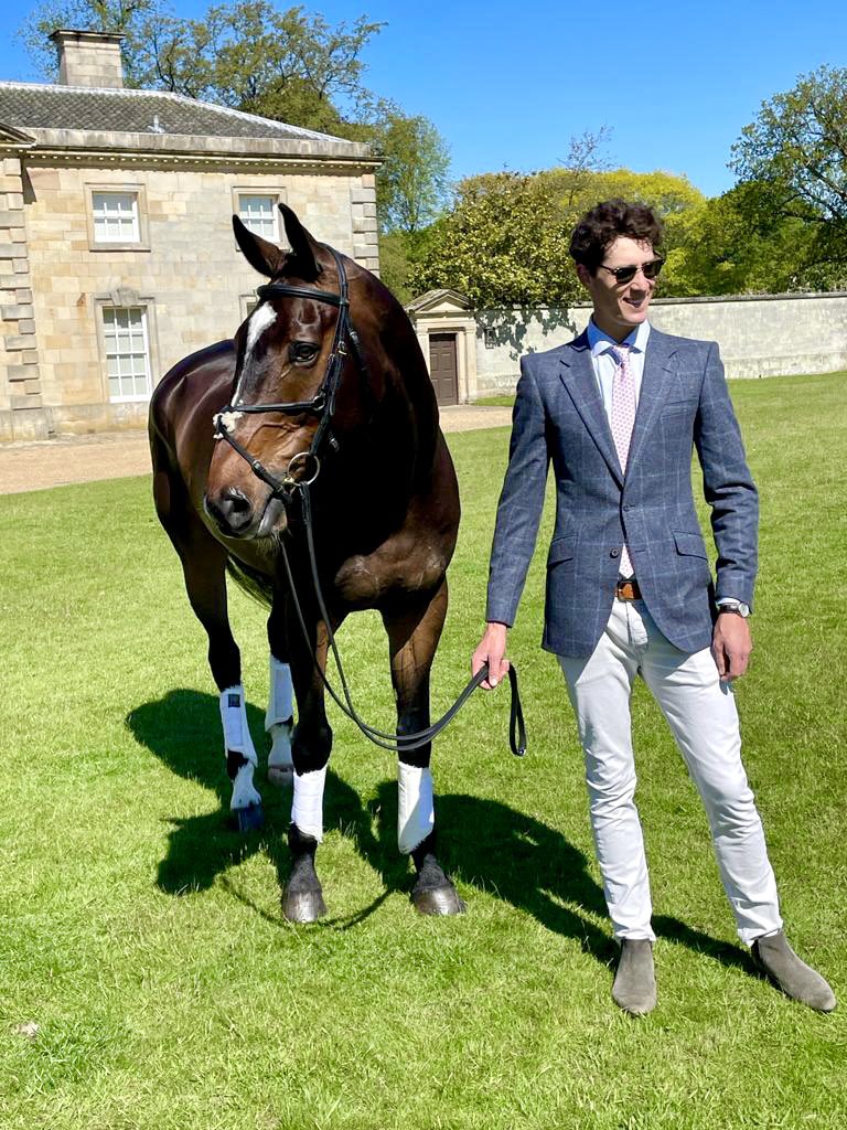Ballycoog Breaker Boy looking super smart this morning after the 3* Long trot up. We will be going into the showjumping in 6th place 🤞🏼

📸 @hewyy