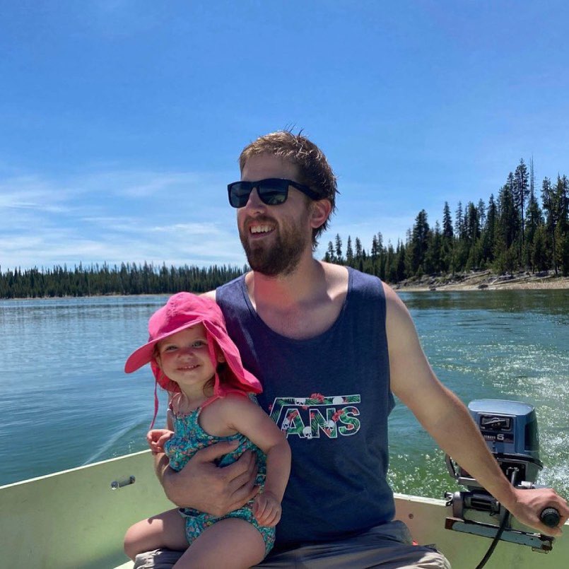 Shawnderbot's tweet photo. Beautiful day at the lake ☀️ https://t.co/nhlDR6ait1