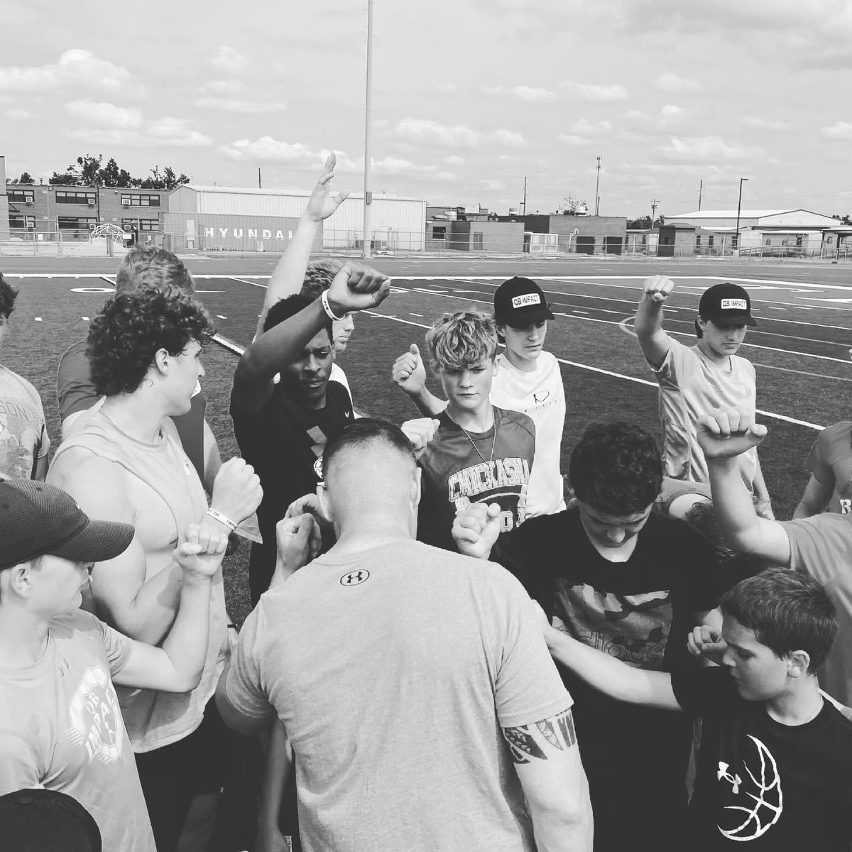 QBimpact's tweet photo. FAMILY on 3

1 , 2 , 3 FAMILY 

“Have a great week! Don’t just enjoy tomorrow off, educate yourself and understand what the day means.” @CoachGeorge5 https://t.co/62vMjelXVa