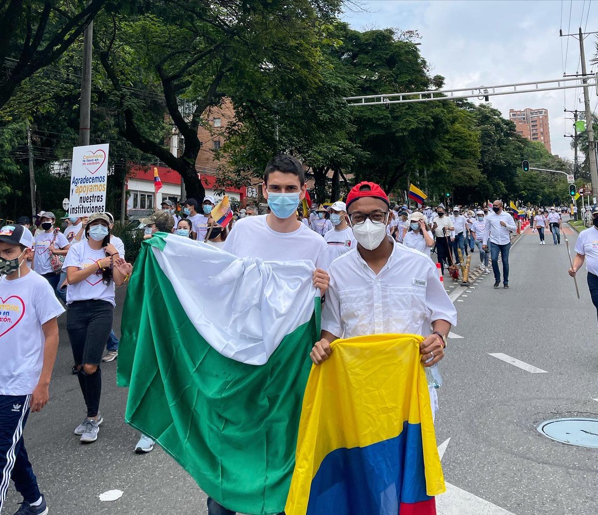 Nuestro Director en antioquia @juandajuventud y nuestro secretario departamental <a href="/DavidToledoOsp/">David Toledo</a> 

Gracias por su gran liderazgo y amor patriótico. 🇨🇴👏🏻