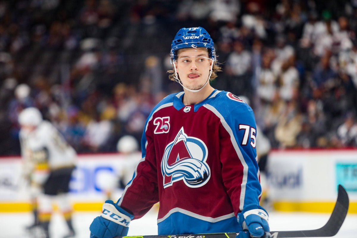 Tongue out...ready to go. Sampo's NHL debut is next! 

Photo: <a href="/ColoradoEagles/">Colorado Eagles</a> 

#Gophers x #GoAvsGo