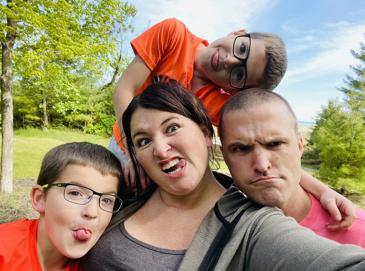Me and my wonderful bunch of crazies!

#beachday #family #thisismyworld