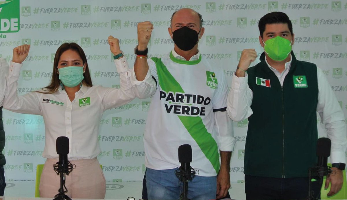natale_jimmy's tweet photo. Este día quedó todo claro, la mejor opción para mejorar #Puebla es el Capi @RUIZESPARZAO.
#CAPItalVERDE
¡Voto útil, vota Verde! 🗳️✅ https://t.co/hrF1cZ19Nh