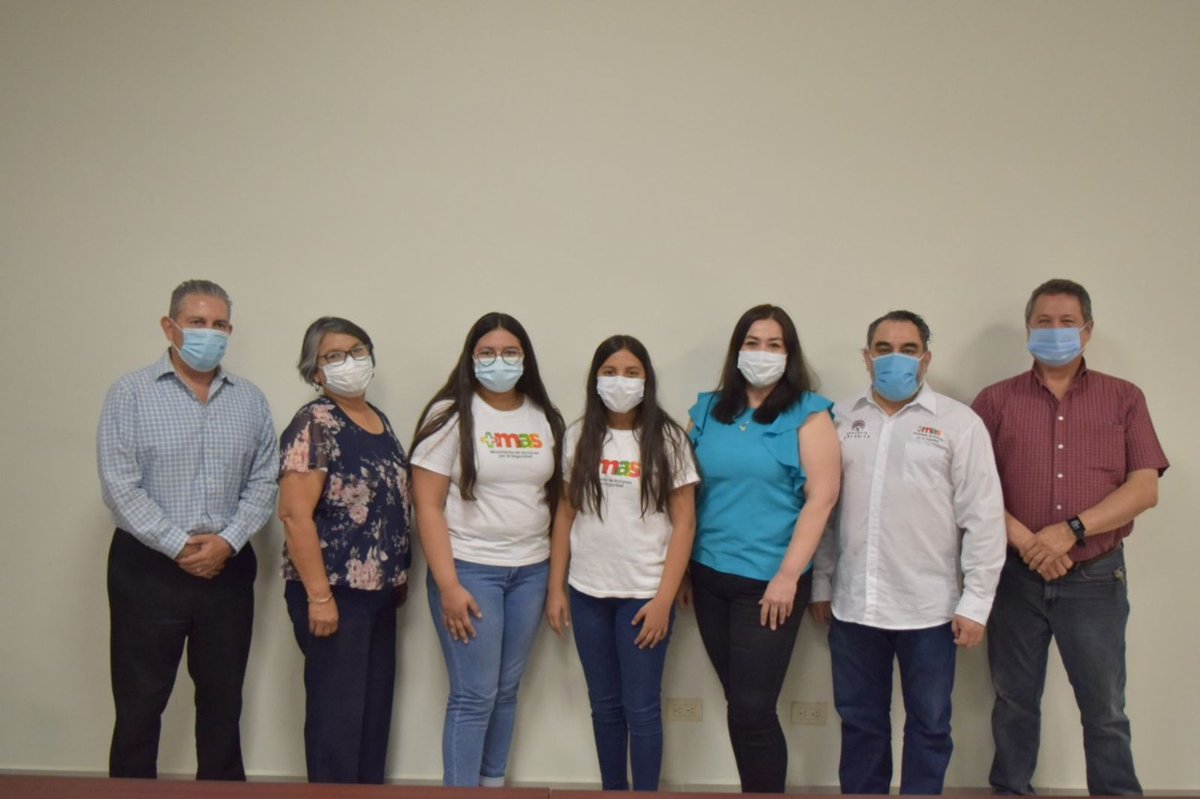 ElZancudoNews's tweet photo. Encuentran Melany y Evelyn un refugio de paz en Orquesta Sinfónica Juvenil de SSP Sonora https://t.co/Fdpoogtz1l https://t.co/2zvrudCxfs