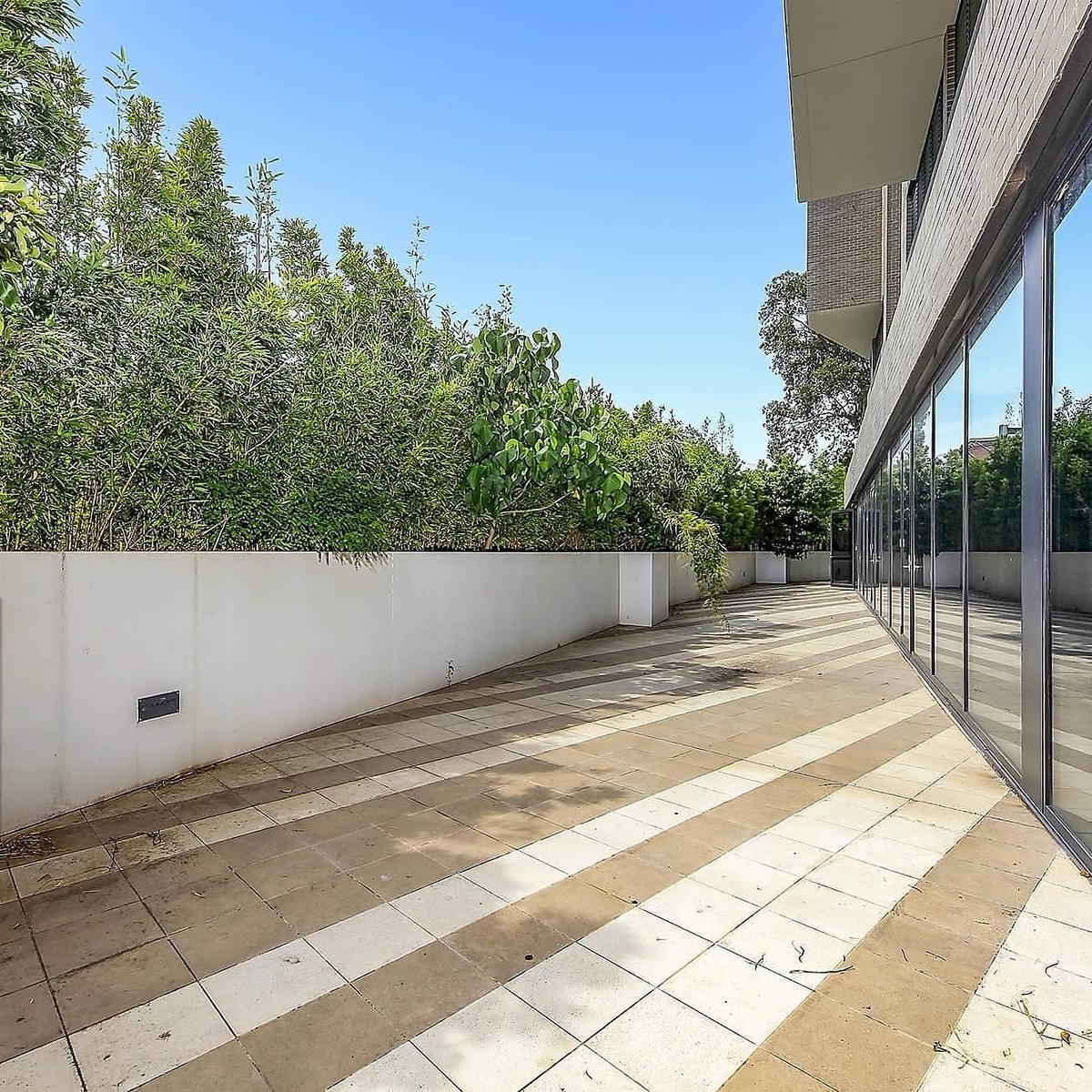 motion_re's tweet photo. For Lease | Commercial Space for Lease in the Heart of Strathfield |  8 Office Suites Available from 28sqm to 105 sqm for Lease
#strathfield #officeforlease #OfficeSpace #forlease #motionrealestate https://t.co/8tb6i6U3Vw